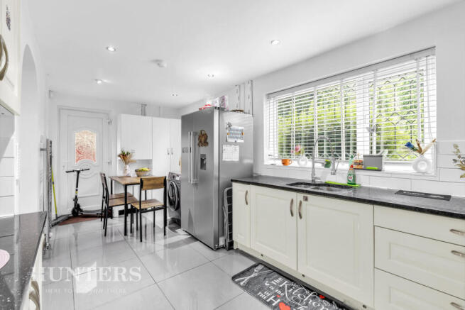 2 bed Semi-Detached for sale Image 6