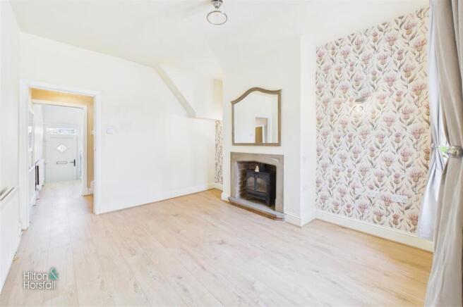 2 bed Terraced for sale Image 5