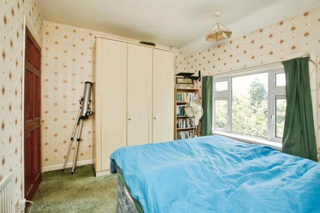 3 bed Semi-Detached for sale Image 11