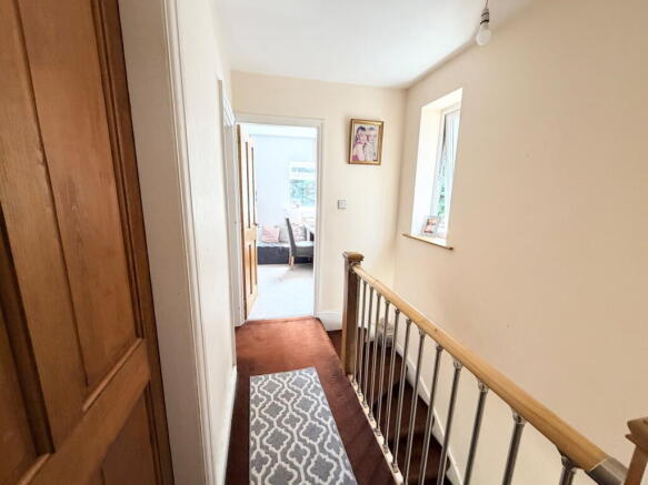 3 bed Detached for sale Image 9