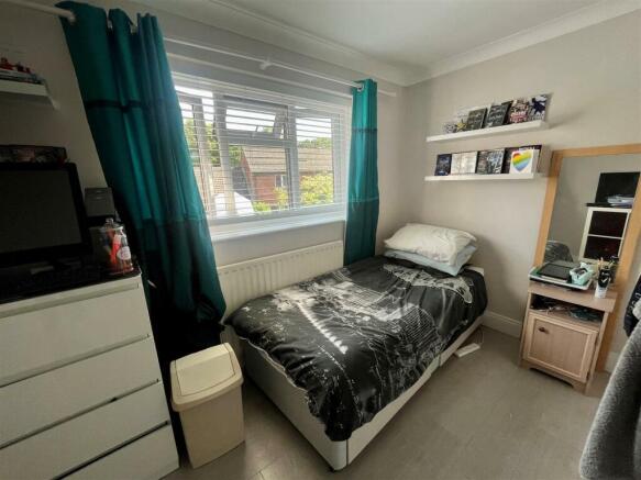 7. bed4.jpg