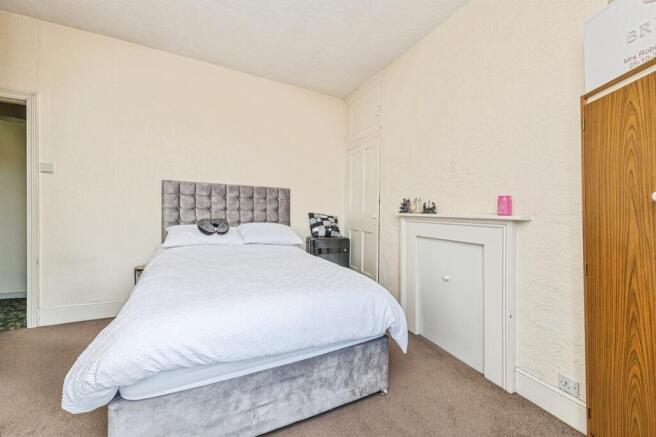 2 bed Terraced for sale Image 7