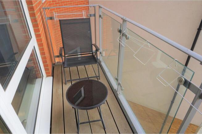 Photo 11