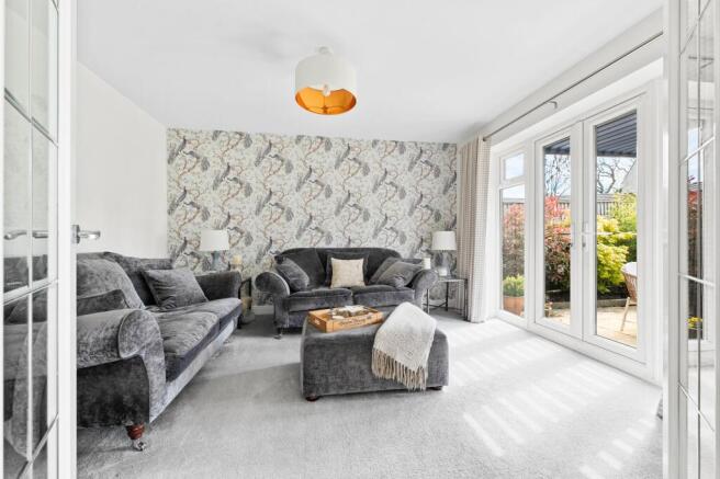 5 bed Detached for sale Image 12