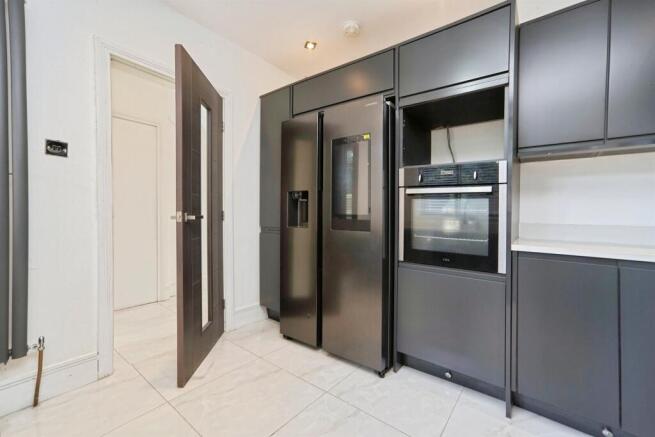 2 bed Detached for sale Image 6
