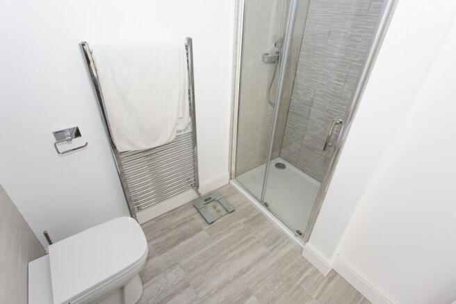 en-suite shower room