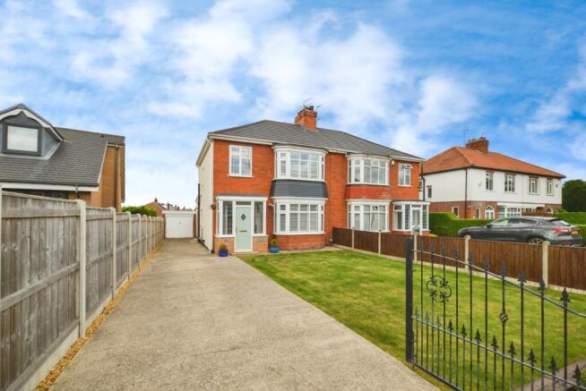 3 bed Semi-Detached for sale Image 5