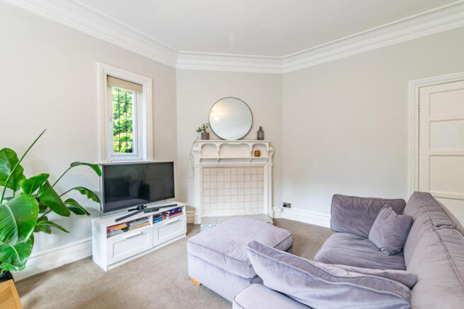 2 bed Flat for sale Image 8