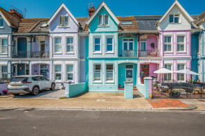 Flat 2, 11, New Parade, Selden, Worthing BN11 2BQ