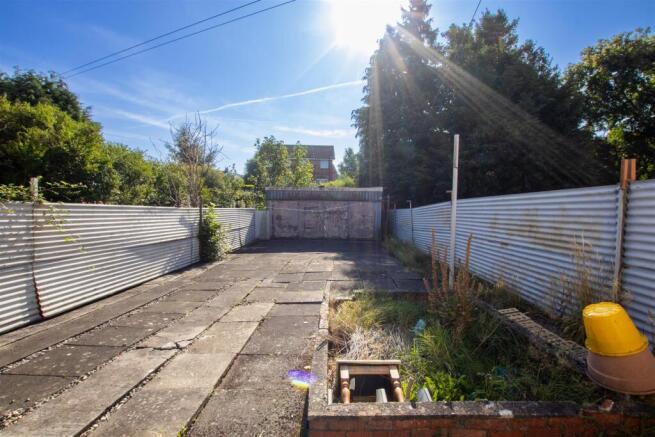 rear.garden-2.jpg