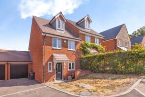 6, Garrett Close, Havant PO9 5FF