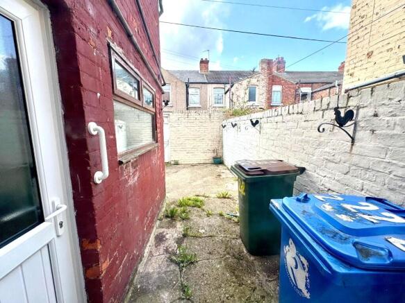 2 bed Terraced for sale Image 10