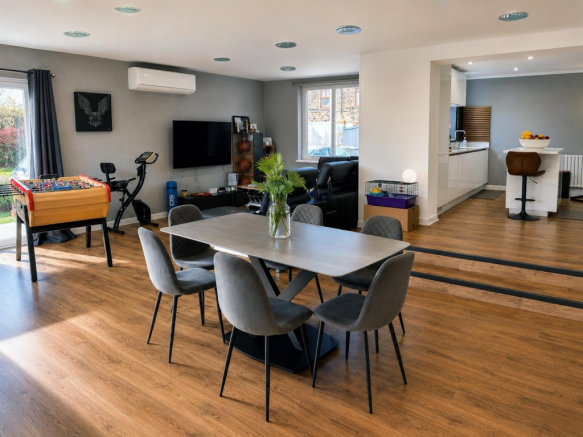 LIVING DINING ROOM
