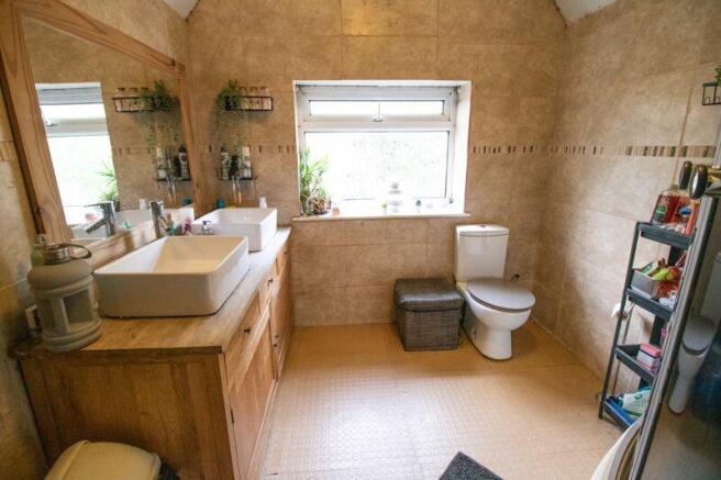 Family bathroom
