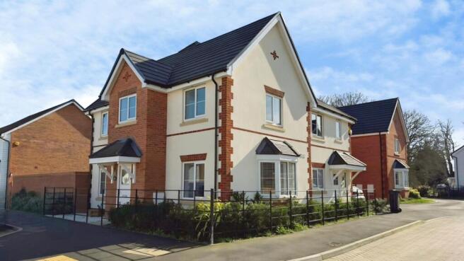 EweMove Estate Agents Basingstoke - Deanlands Road