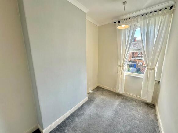2 bed Terraced for sale Image 11