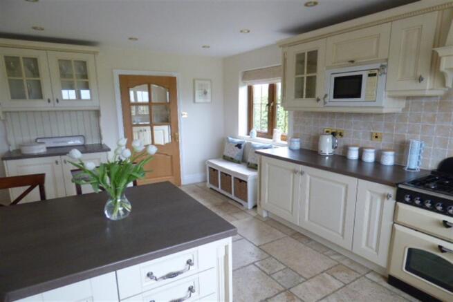 Kitchen b