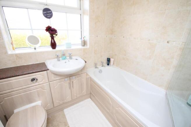 BATHROOM/W.C.
