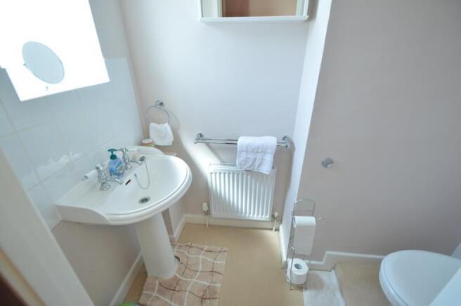 En-suite cloakroom