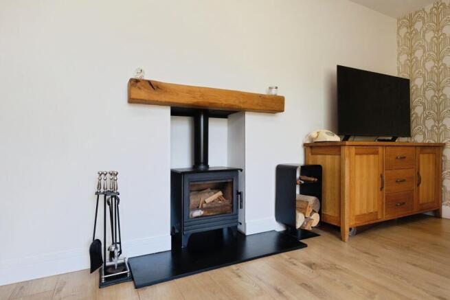 3 bed Semi-Detached for sale Image 9