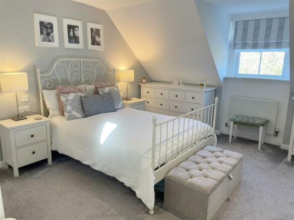 Bed 1a.JPG
