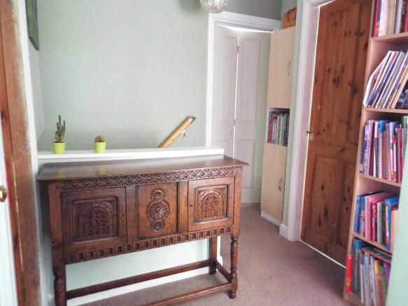 Photo 10