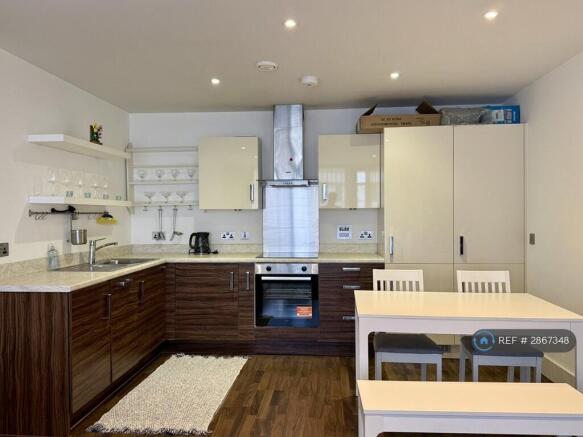 Fully Fitted Open Kitchen 