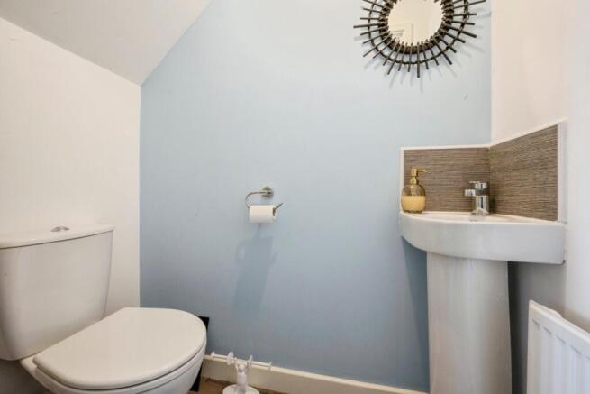 2 bed Semi-Detached for sale Image 11