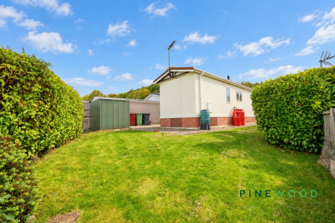 Brookfield Park, Old Tupton, S42 photo 4