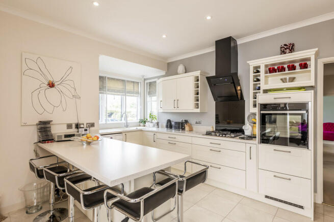 104 Bury Road ph1...