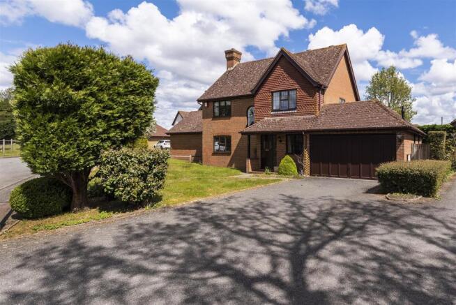 3 Oast Lane, TN10 3AQ 002.jpg