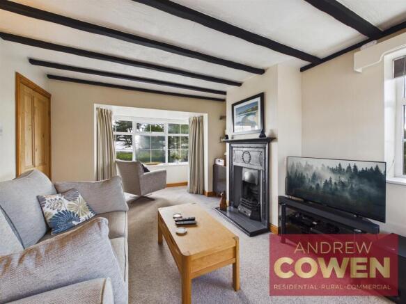 4 bed Detached for sale Image 7