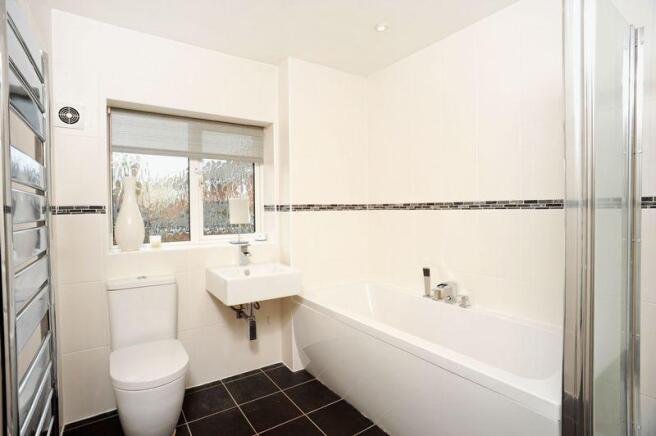 Family Bathroom 