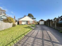 15, Gordon Way, Burton, Christchurch BH23 7NN