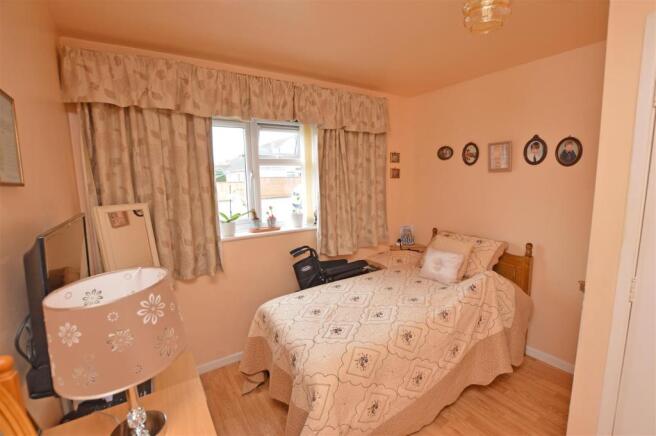 Bedroom 2.jpg