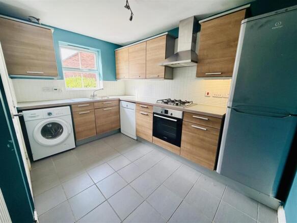 3 bed Terraced for sale Image 8