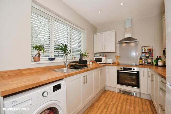 2 bed Semi-Detached for sale Image 8