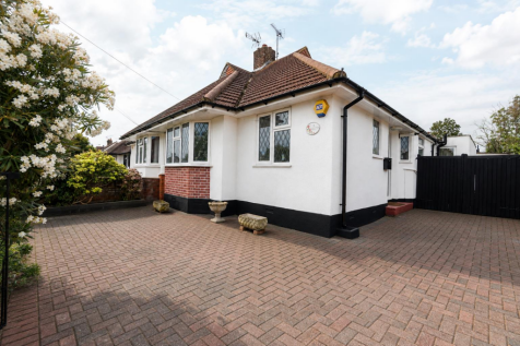 Woodlawn Crescent, Twickenham