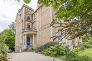 Flat 7, 44, Canynge Road, Clifton, Bristol BS8 3LQ