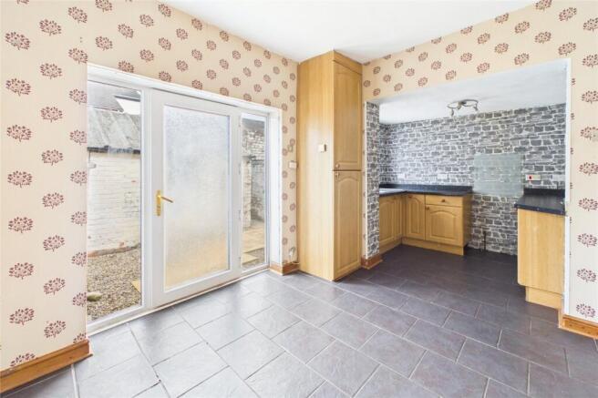 2 bed Terraced for sale Image 5