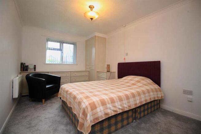 Bedroom...jpg