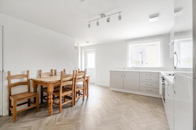 Kitchen / Reception