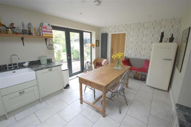 BREAKFAST KITCHEN