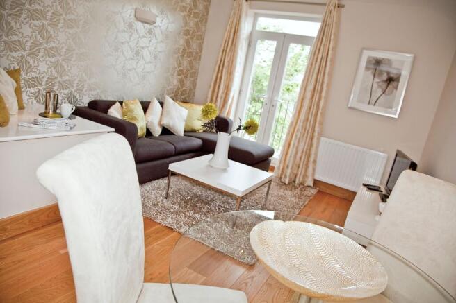 2 bed Flat for sale Image 5
