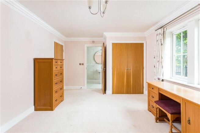 2 bed Apartment for sale Image 9