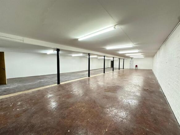 WhatsApp Image 2025-11-27 at 10.02.04_12c98ad9.jpg