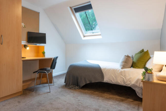Hope Court Flat 6 bedroom 1