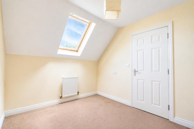 3 bed Town House to rent Image 9