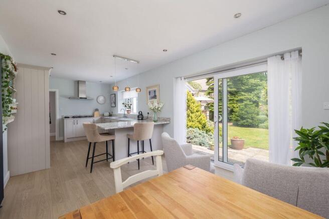 3 bed Detached Bungalow for sale Image 7