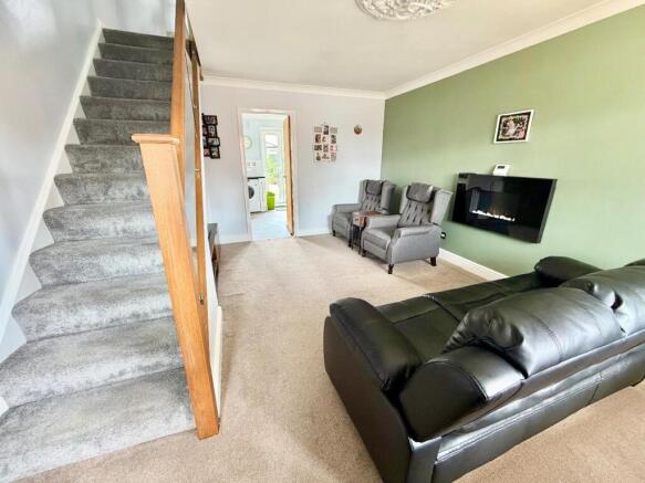 2 bed Semi-Detached for sale Image 2